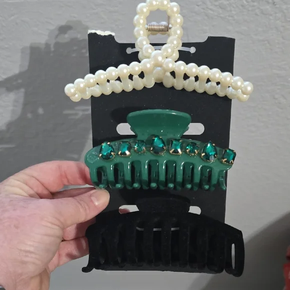 Nordstrom Holiday Hair Accessory Collection - Picture 11 of 11